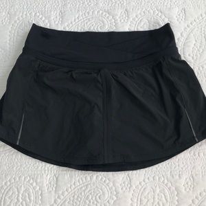 Lululemon Pace Skirt - Size 4